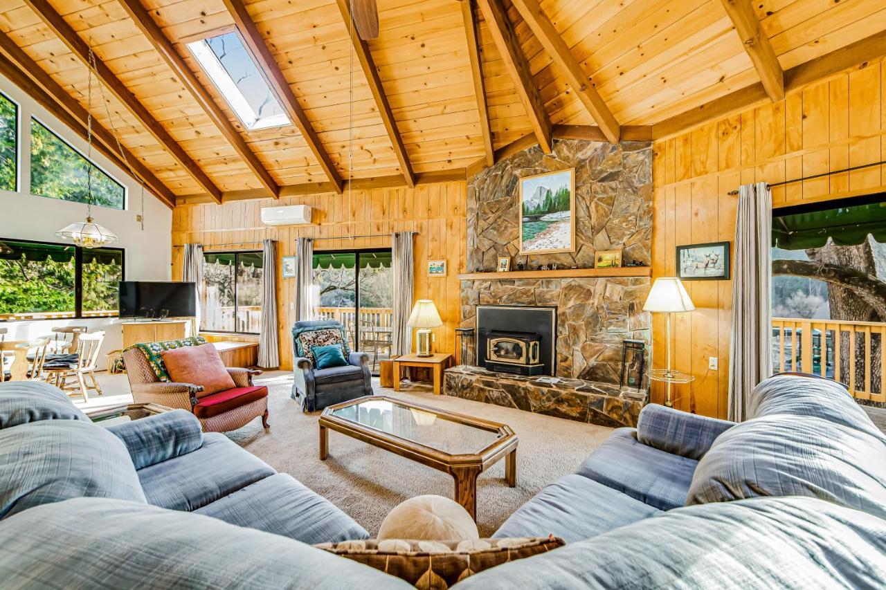 Luring Lakefront Landing Гроувланд Екстериор снимка