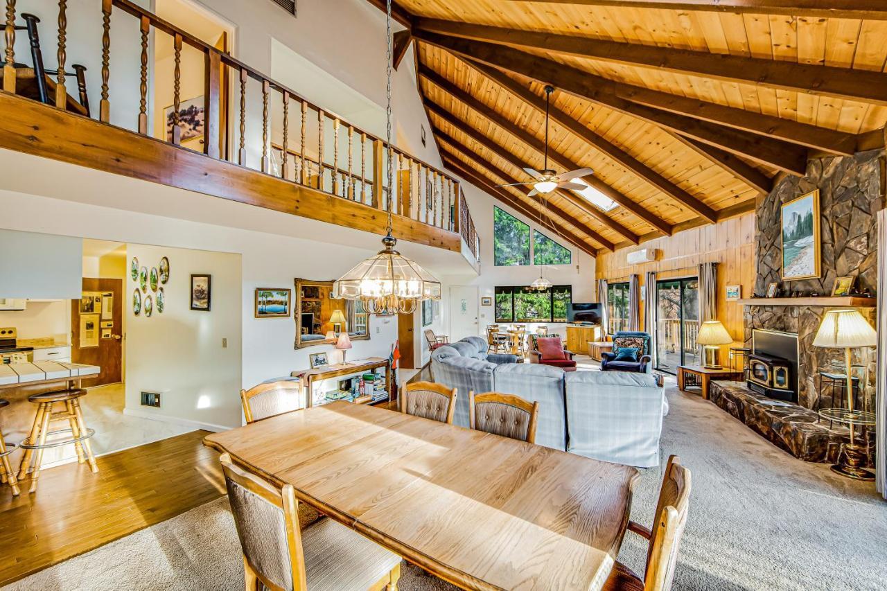 Luring Lakefront Landing Гроувланд Екстериор снимка