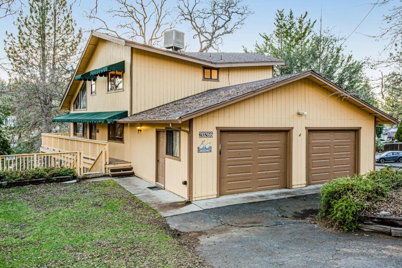 Luring Lakefront Landing Гроувланд Екстериор снимка